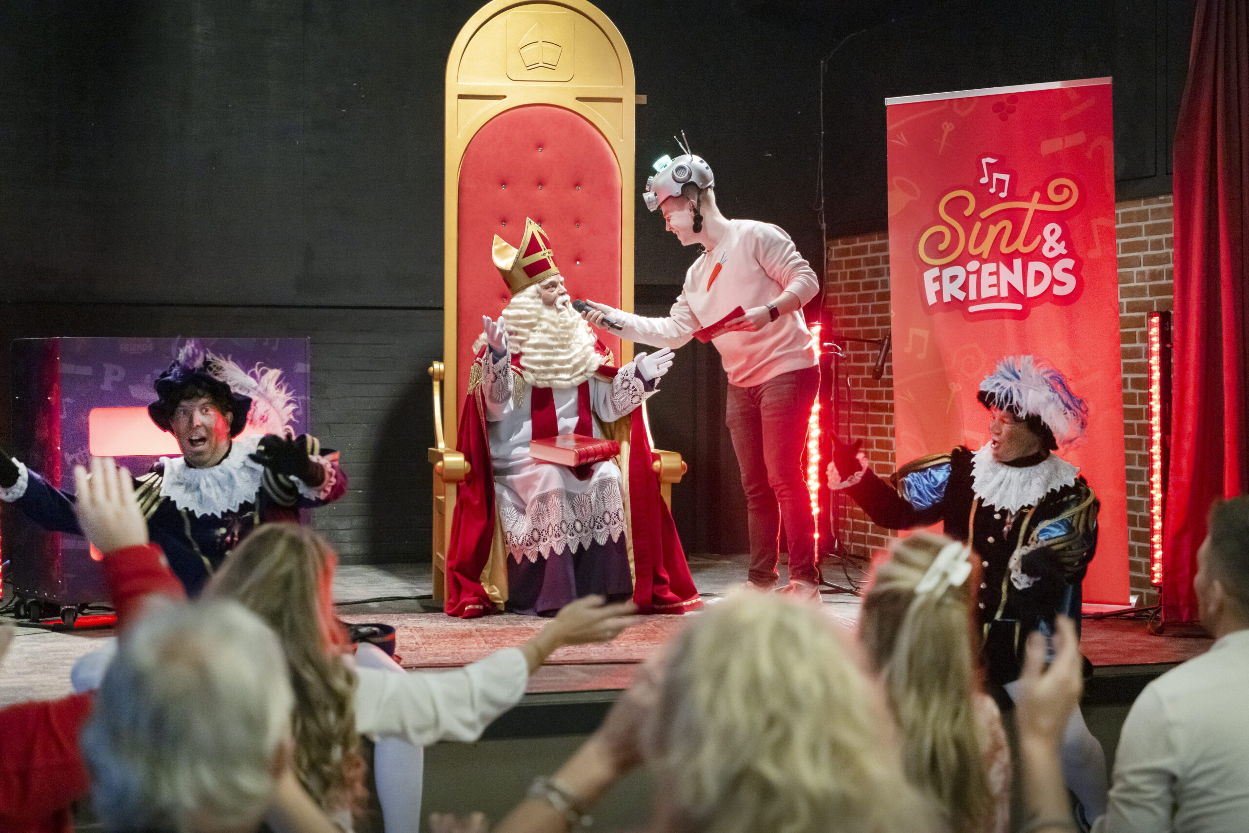 Professioneel Sinterklaasfeest met Sinterklaas en Roetveegpieten in Noord-Holland